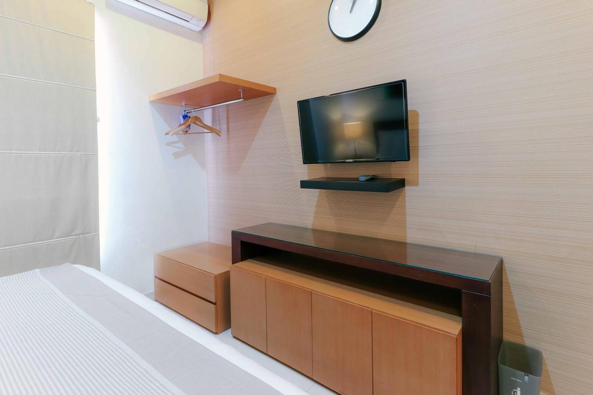 Home Guesthouse Surabaya Exterior photo